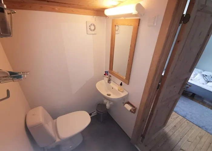 - 7 Bedrooms - Wi-fi *